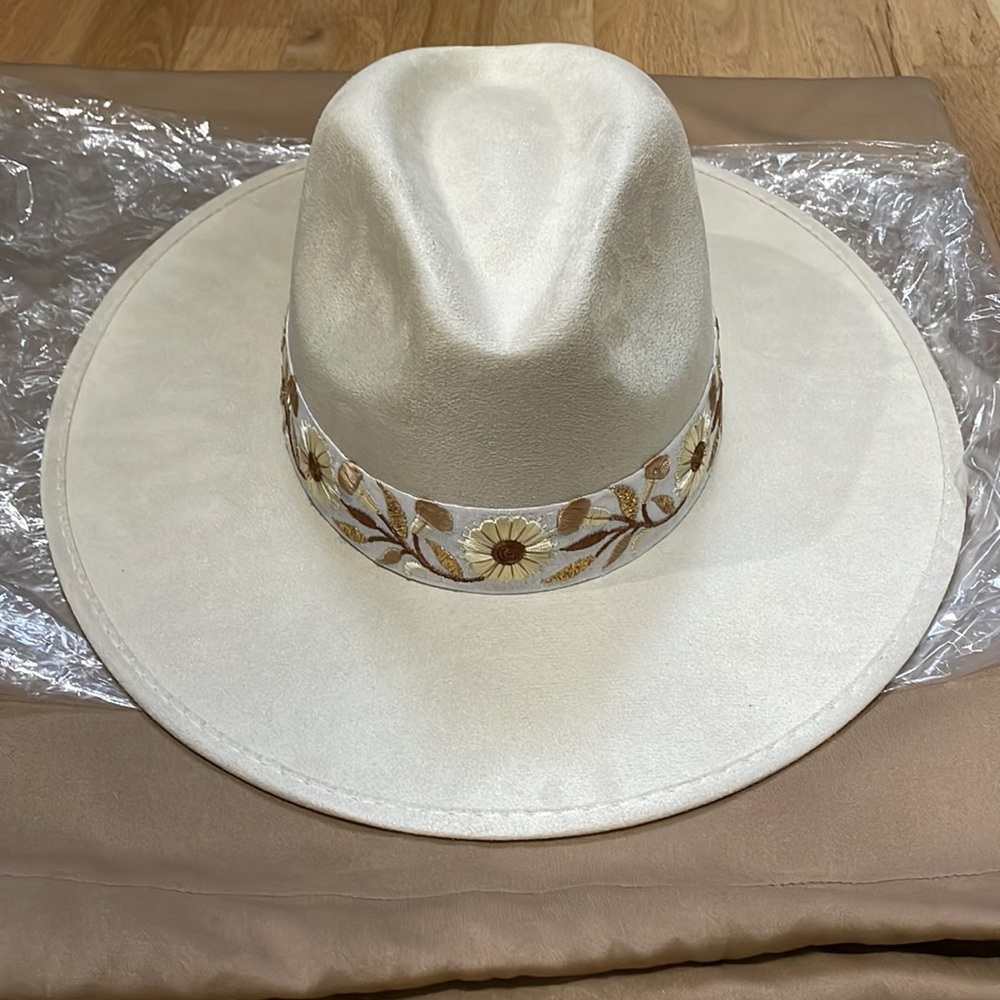 HatsNRoses Fedora Suede Hat "Alba" ivory color